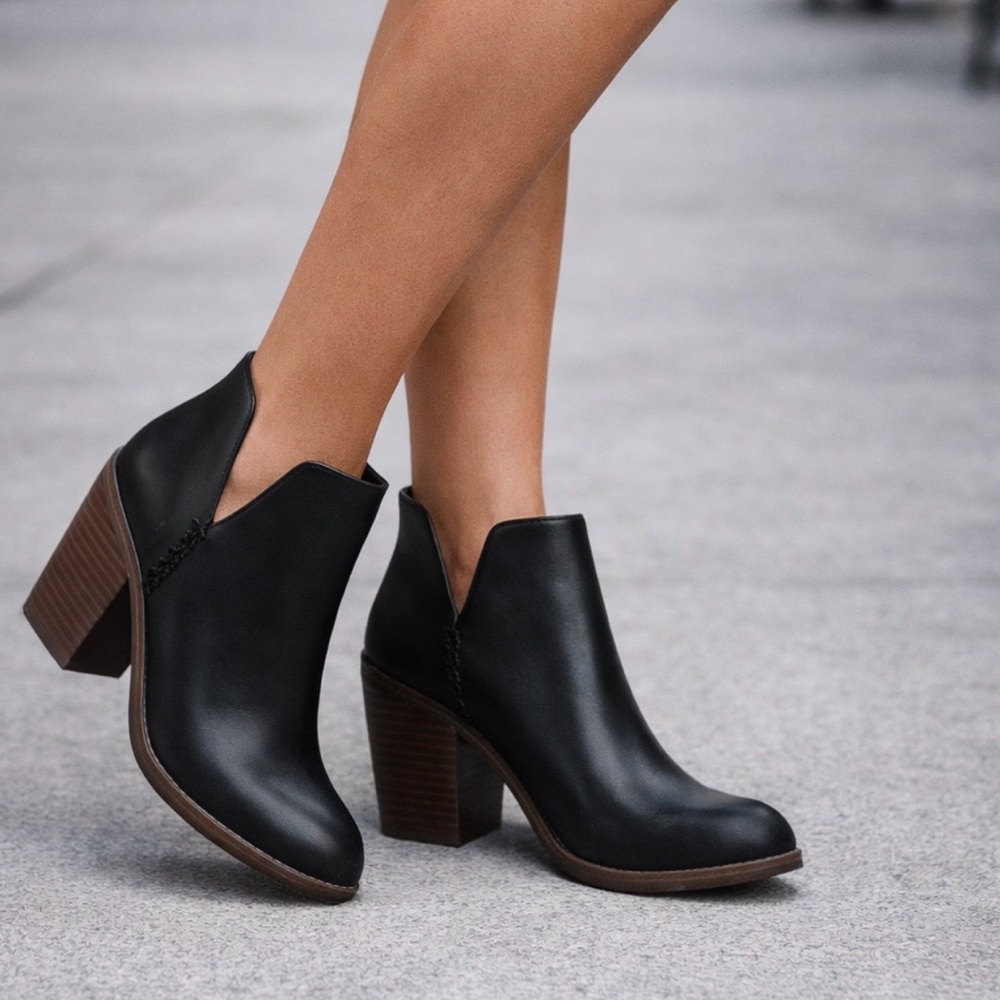 Crown Vintage Black Ankle Booties with Brown Stacked Heel